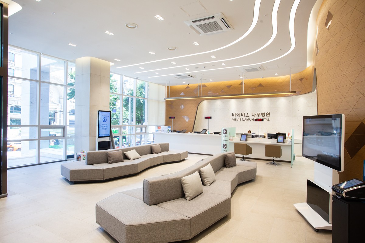 Warum starre Vinyl-Wandplatten die optimale Wahl für moderne Krankenhausinterieurs sind